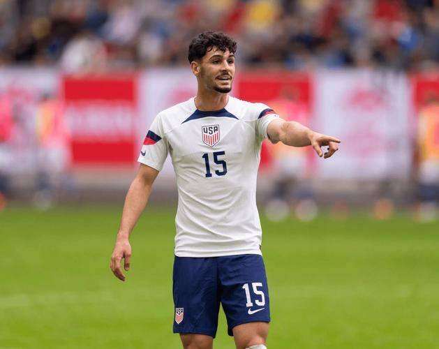 热刺连胜收官,锁定欧冠资格 热刺连胜收官,锁定欧冠资格