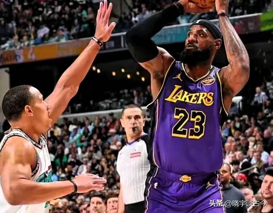 包含湖人险胜太阳,詹姆斯关键时刻连得6分的词条 包含湖人险胜太阳,詹姆斯关键时刻连得6分的词条