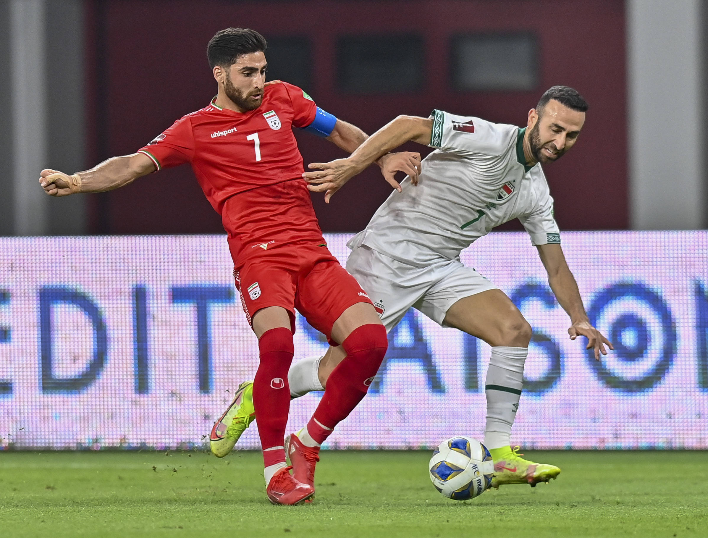 策略对决！国际足球竞技精彩