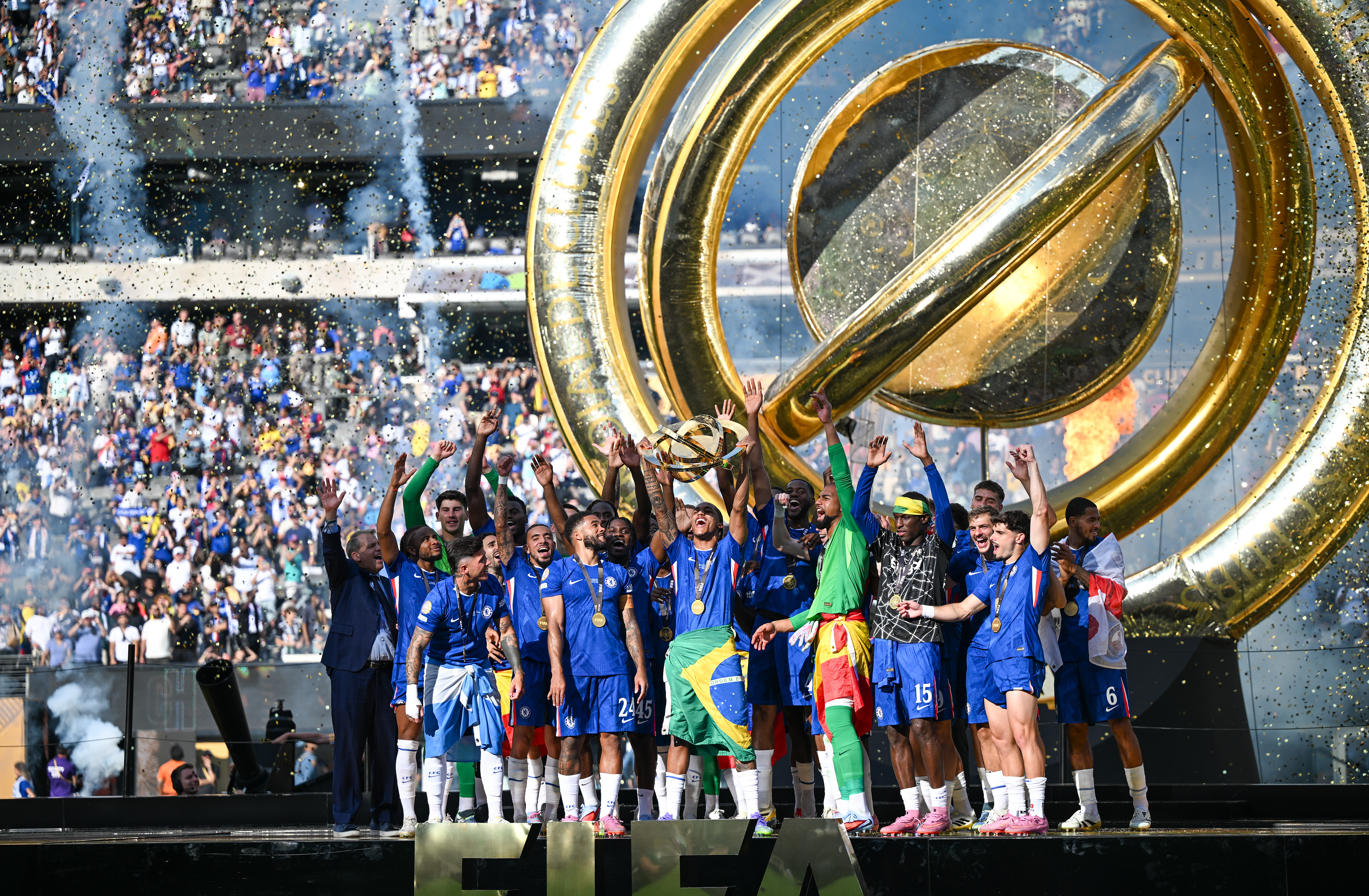 包含切尔西客场告捷,球队连续取得胜利的词条 包含切尔西客场告捷,球队连续取得胜利的词条