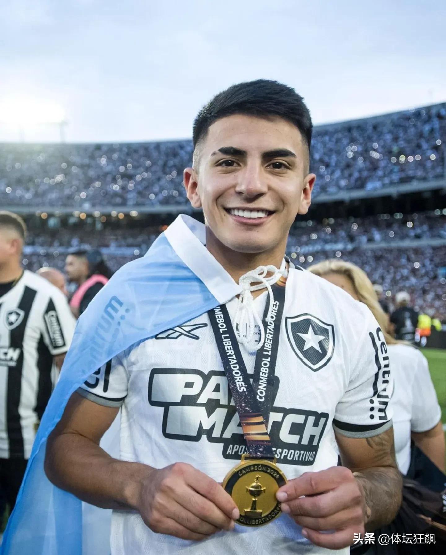 巴西队实力雄厚，赢得比赛晋级