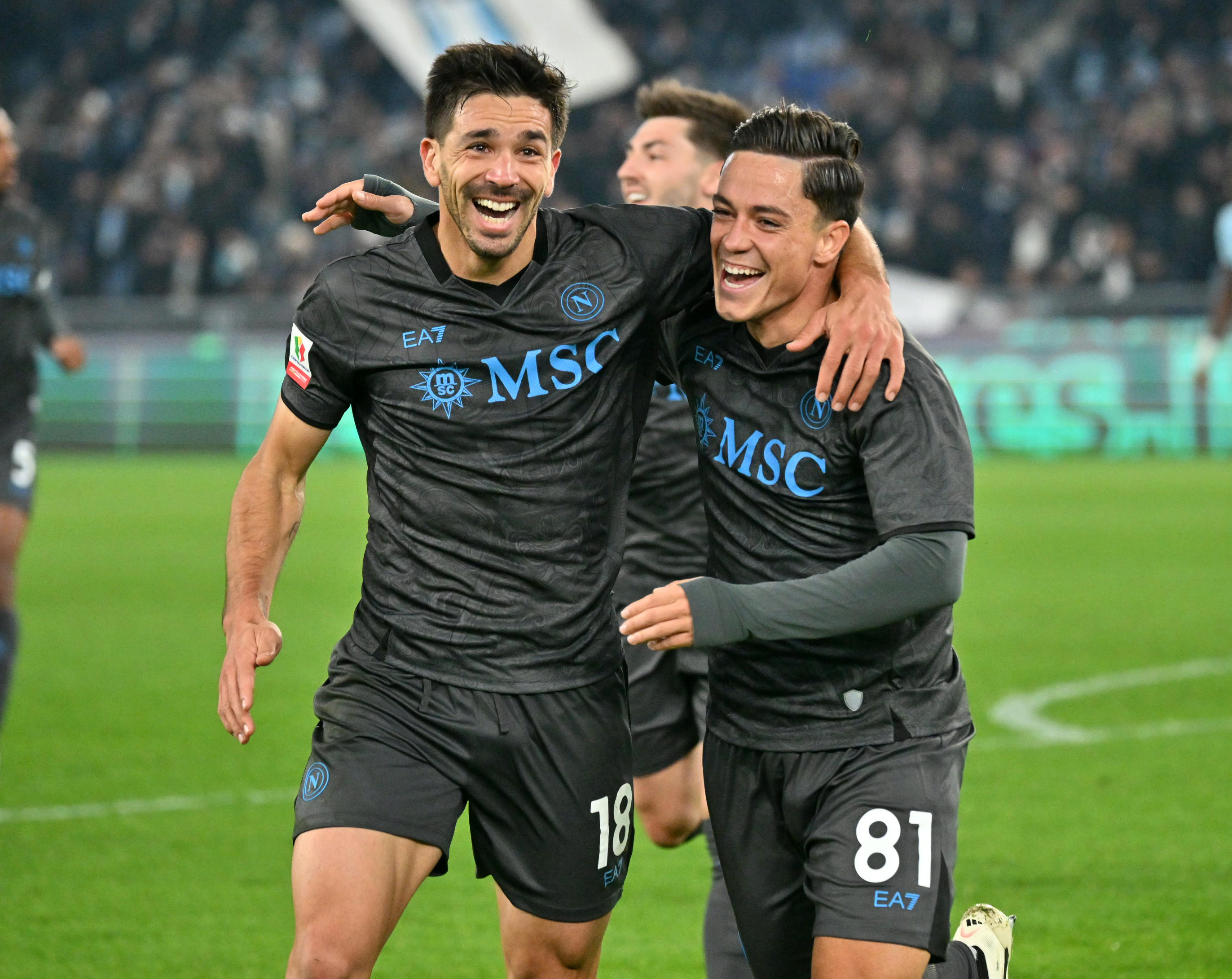 那不勒斯继续不败,主场击败拉齐奥 那不勒斯继续不败,主场击败拉齐奥